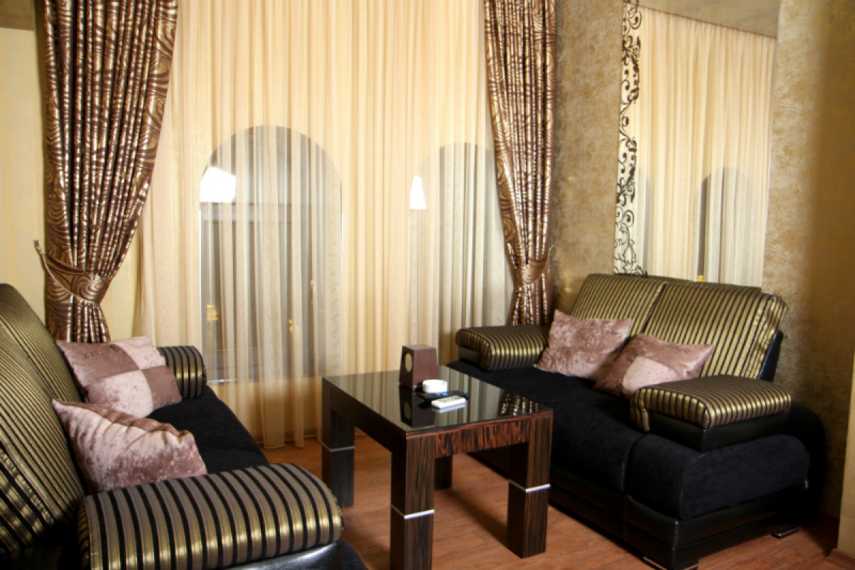 Отель Roma Yerevan & Tours