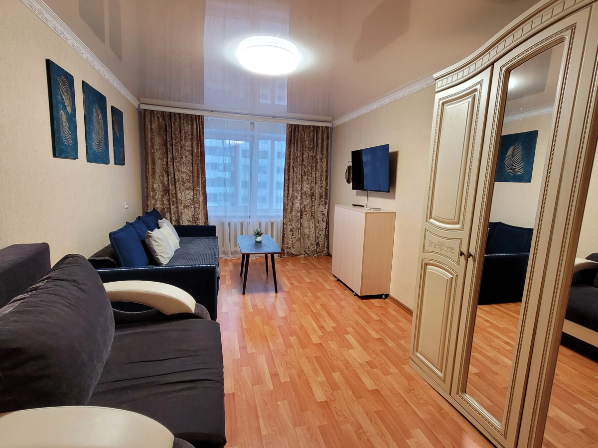 Апартаменты на Фрунзе в центре Размещение до 10-ти человек