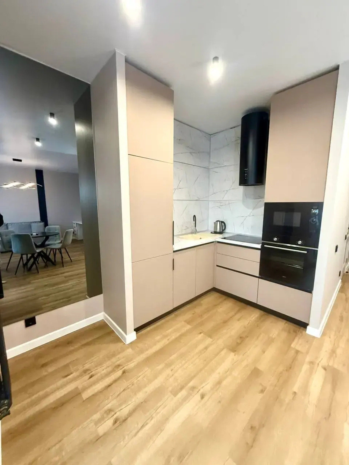 Апартаменты Двухкомнатные на Айской