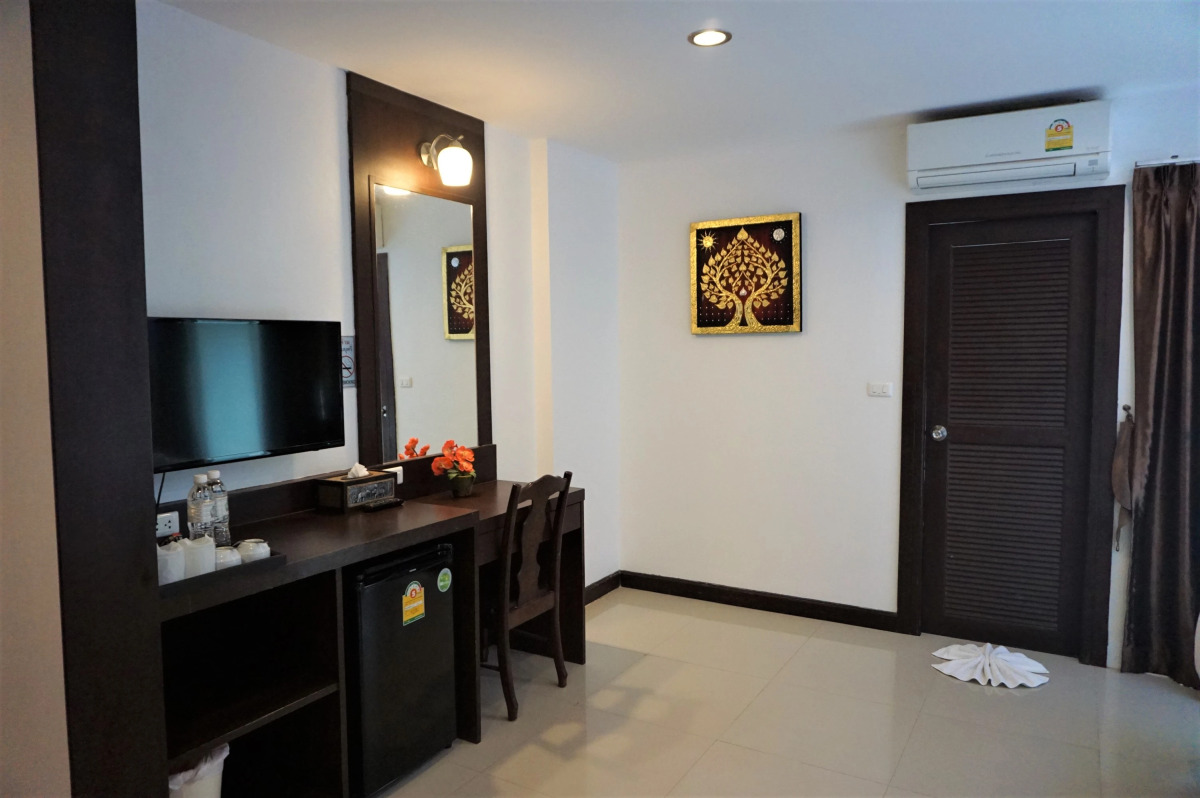 Отель Patong Mansion