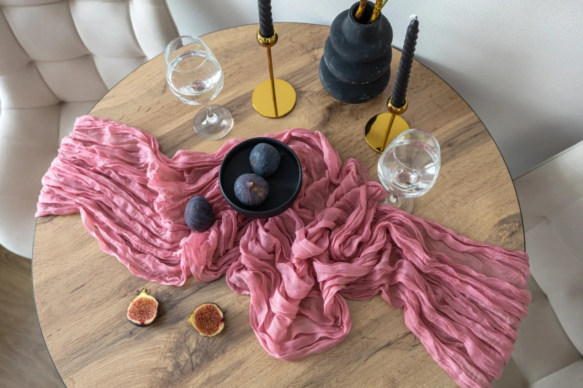 Апартаменты Уютная Дизайнерская Студия у Метро Ботанический Сад