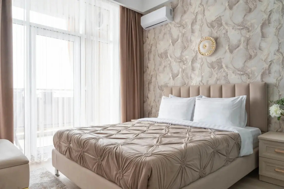 Апартаменты RED APARTMENTS Светлана Парк Офелия