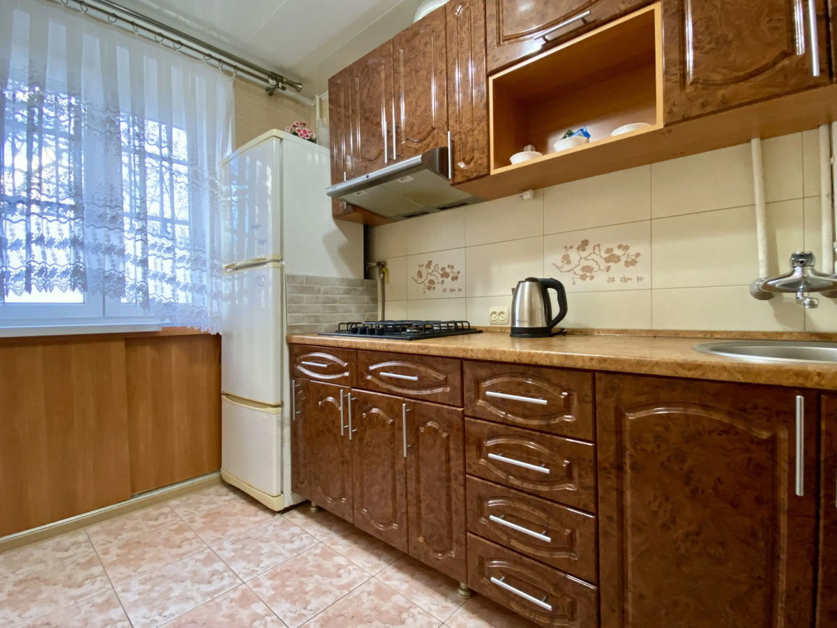 Квартира трехкомнатная рядом с цирком