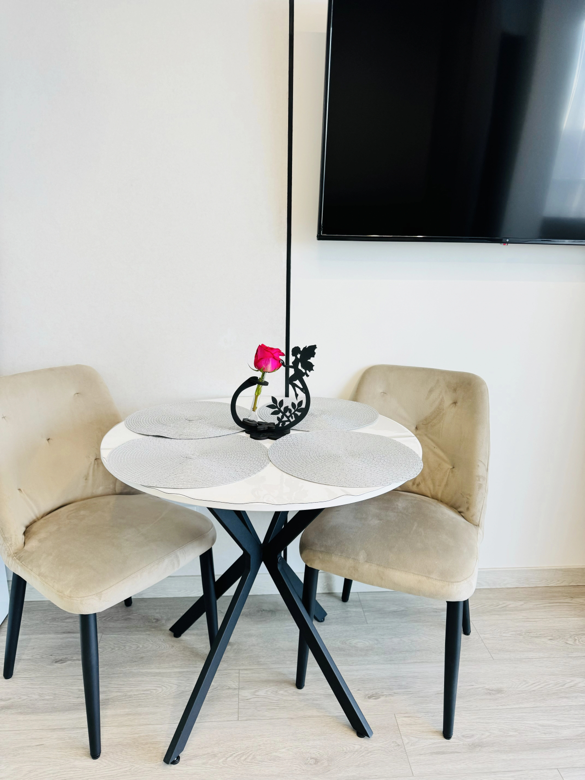 Апартаменты с Видом на Лес и Море