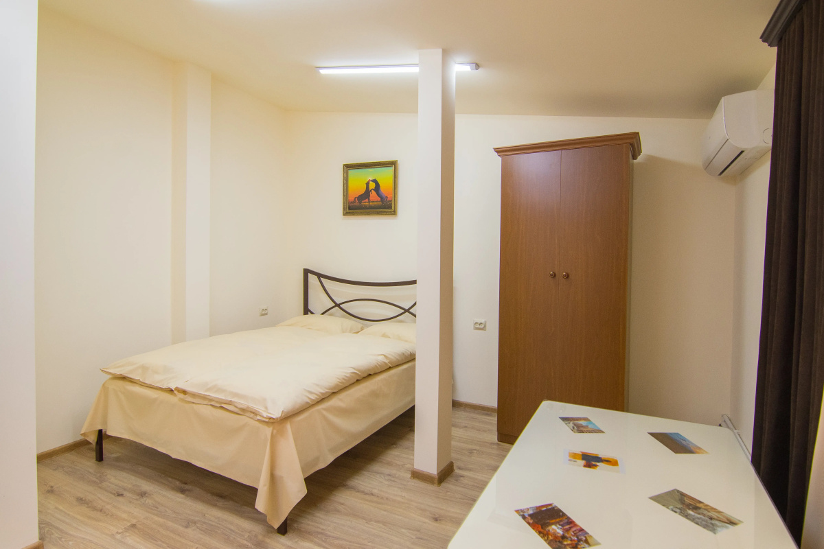 Отель Tatev Hotel and Tours