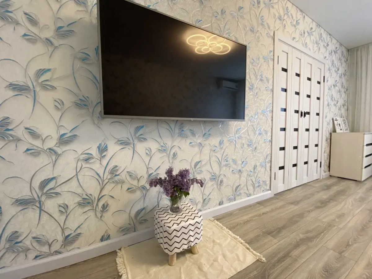 Квартира Поделам на Кислова 27