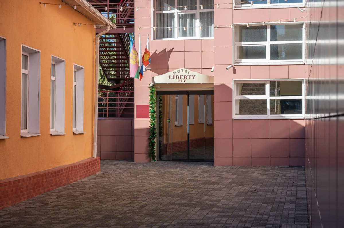 Апартаменты Red Apartments Либерти Флай Либерти