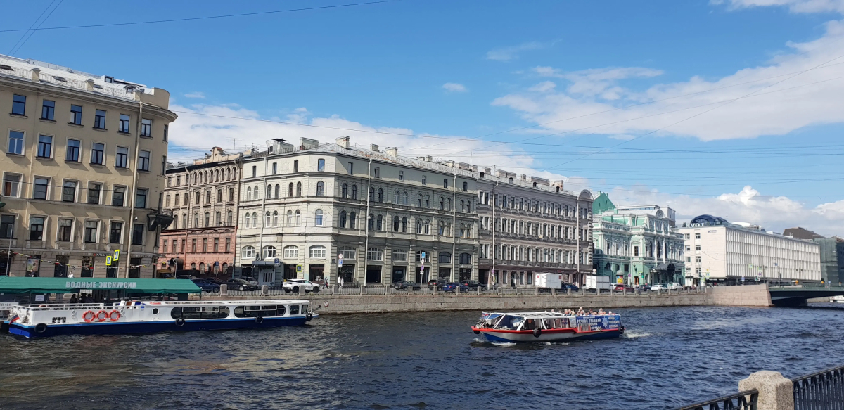 Апартаменты С видом на Фонтанку