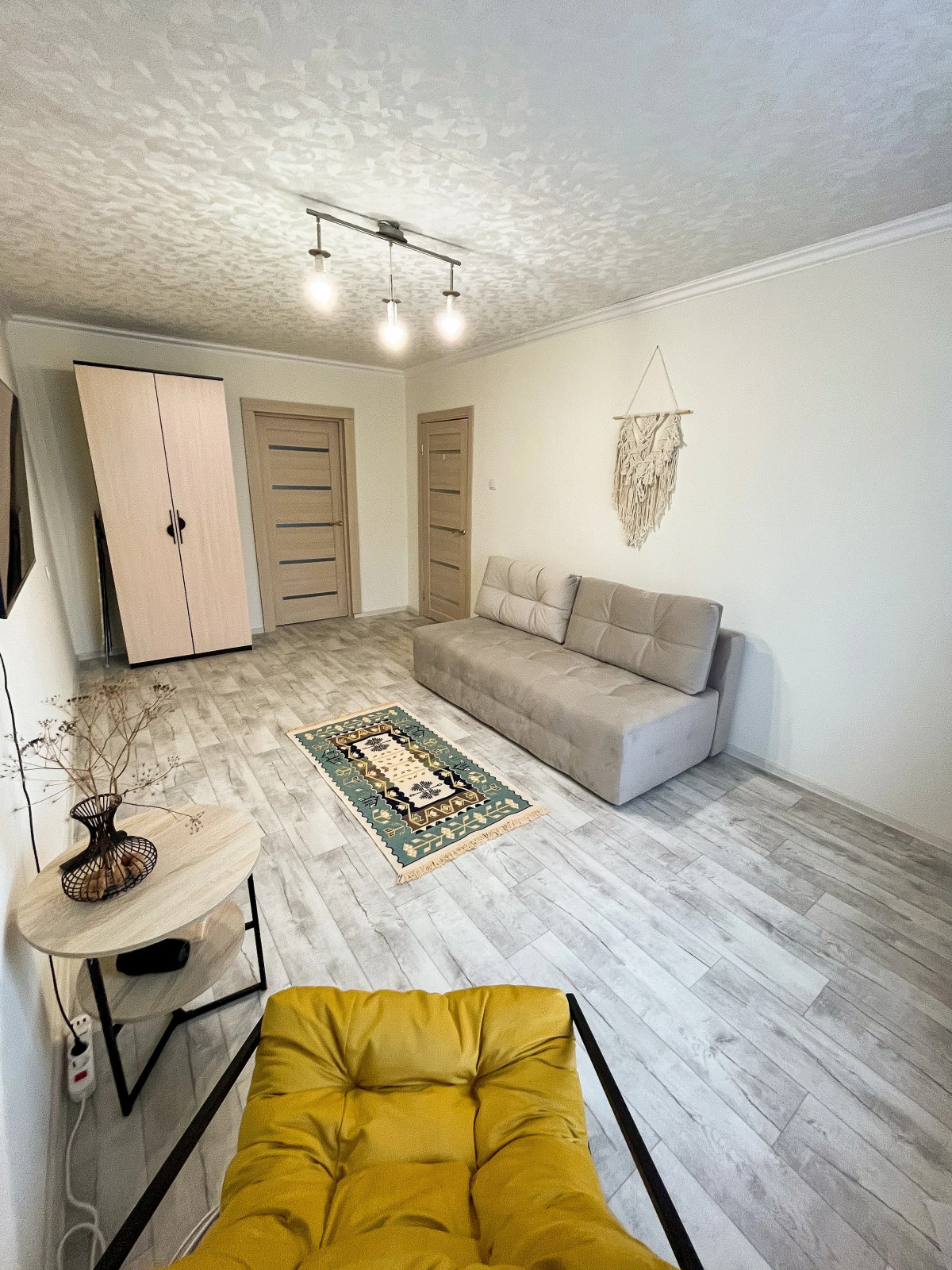 Квартира Life Kirovsk 8 Большая и Уютная