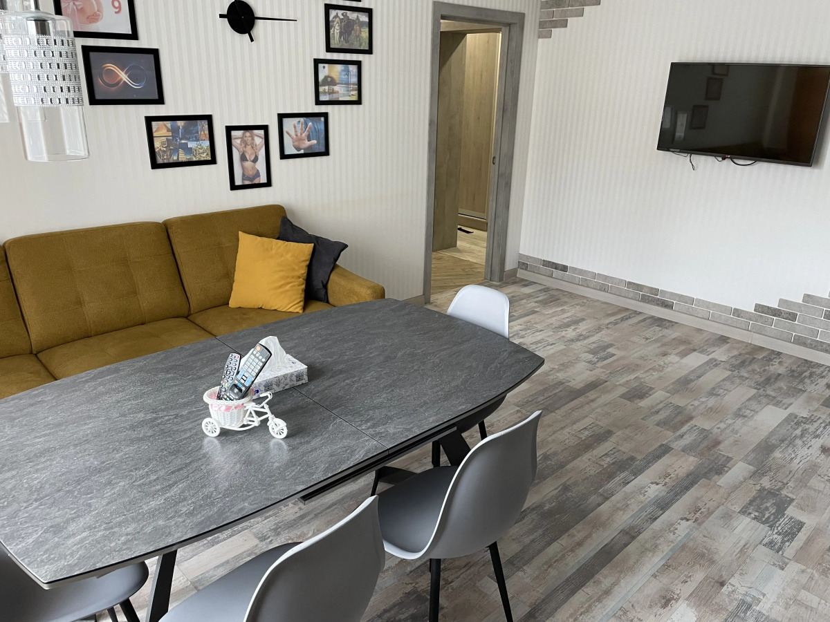 Апартаменты на Рябиновой