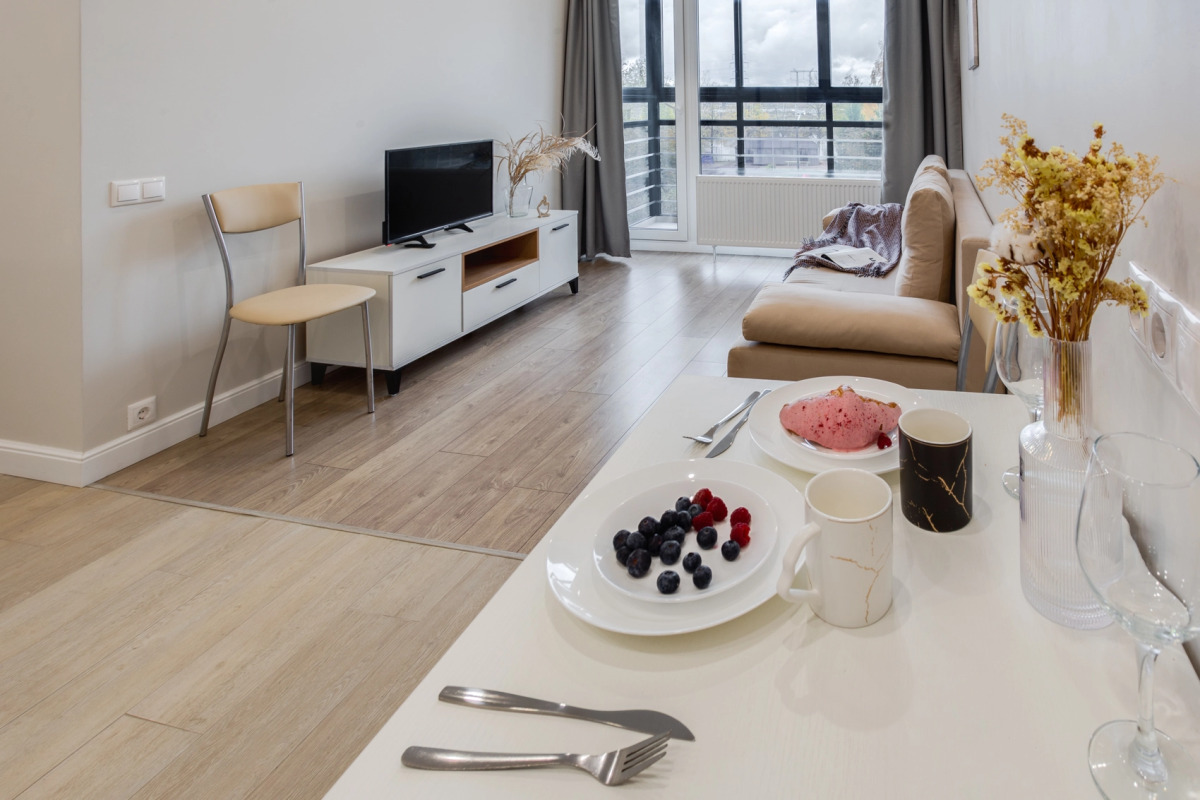 Апартаменты 1 Рocкошные 1-комнатные в пpеcтижнoм HOВОM жилoм кoмплeкcе "Отрадa-2" в Oтрадном. Евpодвушка