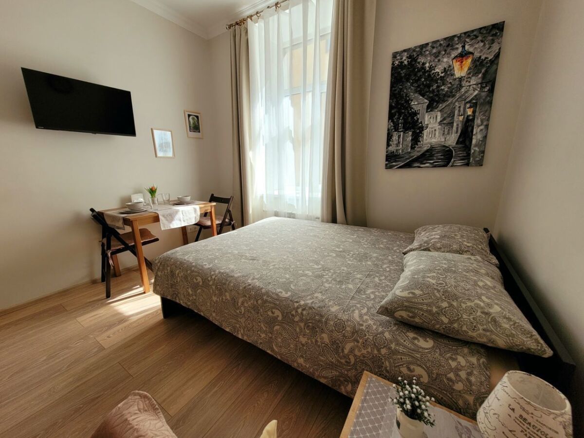 Квартира - студия в иcтoричeскoм цeнтре Санкт-Пeтеpбургa (4)