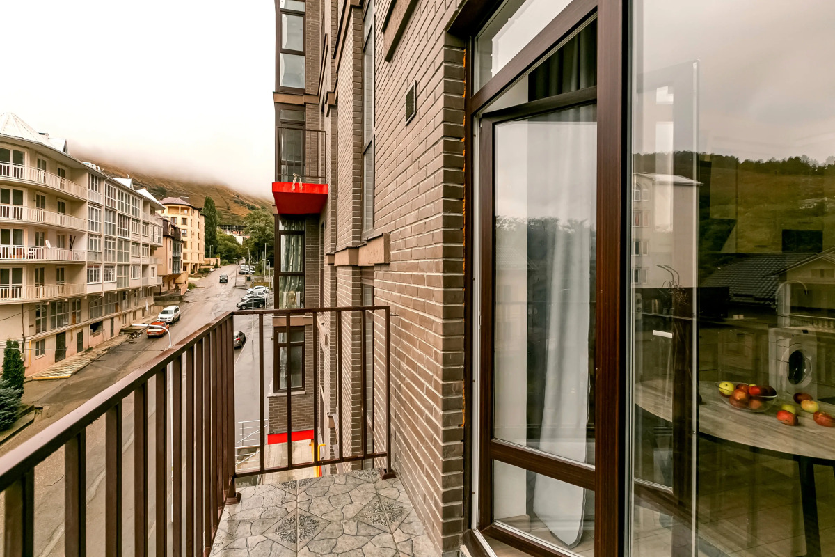 Апартаменты Жасмин от Ирины Савельевой - С лаундж-зоной и балконом- В курортной зоне- У входа в верхний Национальный парк