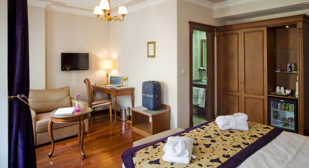 Отель GLK Premier The Home Suites & Spa