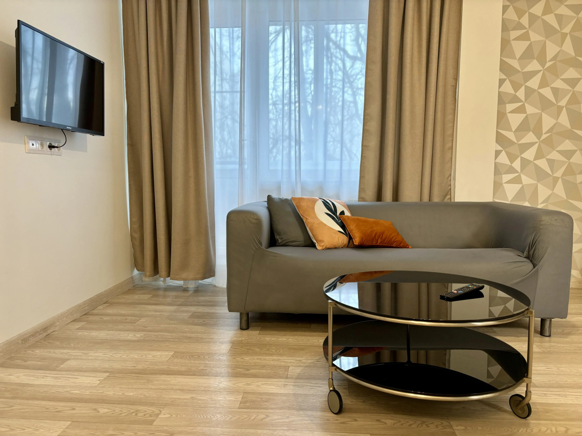 Квартира Яркая у Парка Швейцария