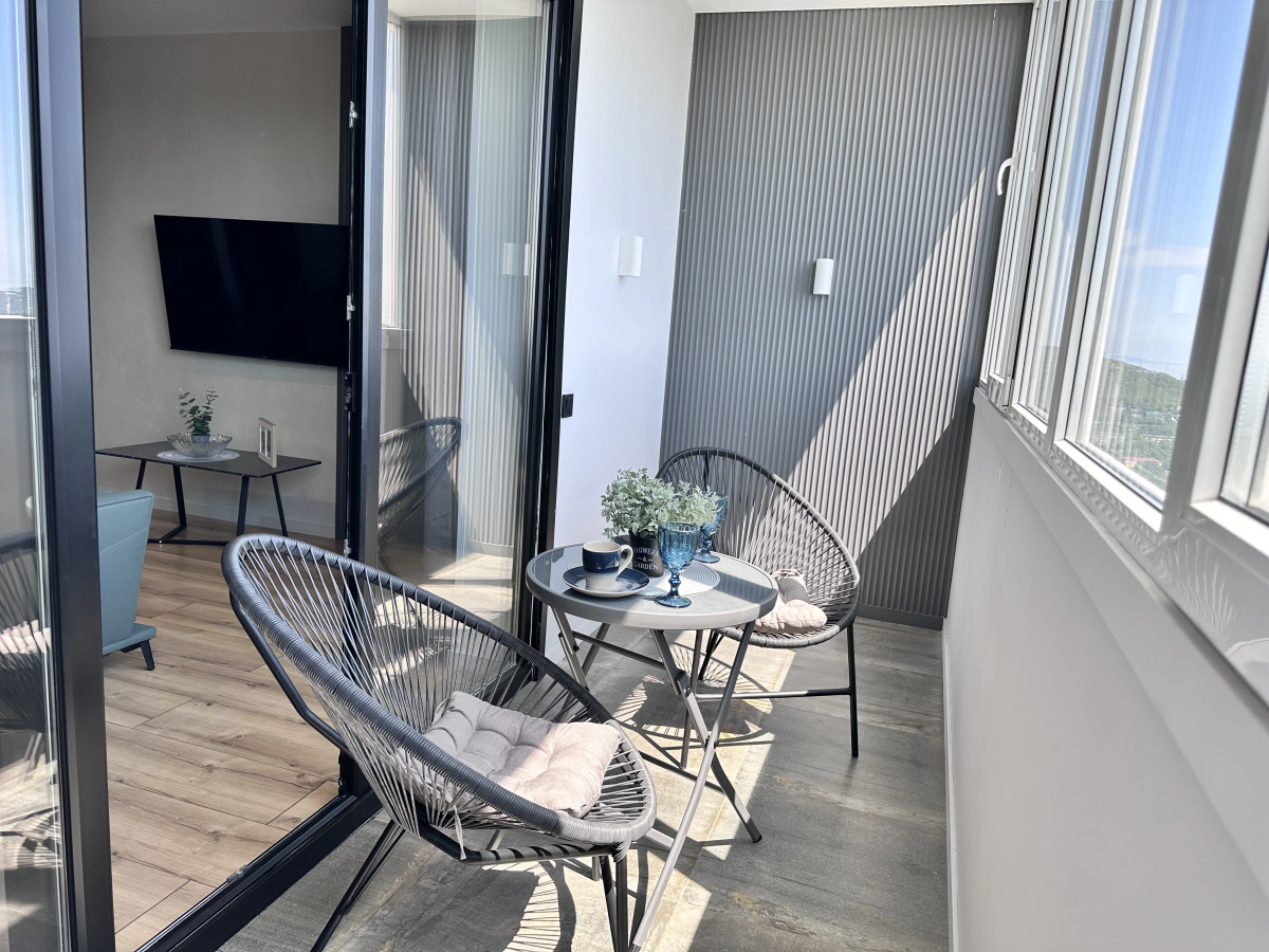 Апартаменты с видом на море и мосты