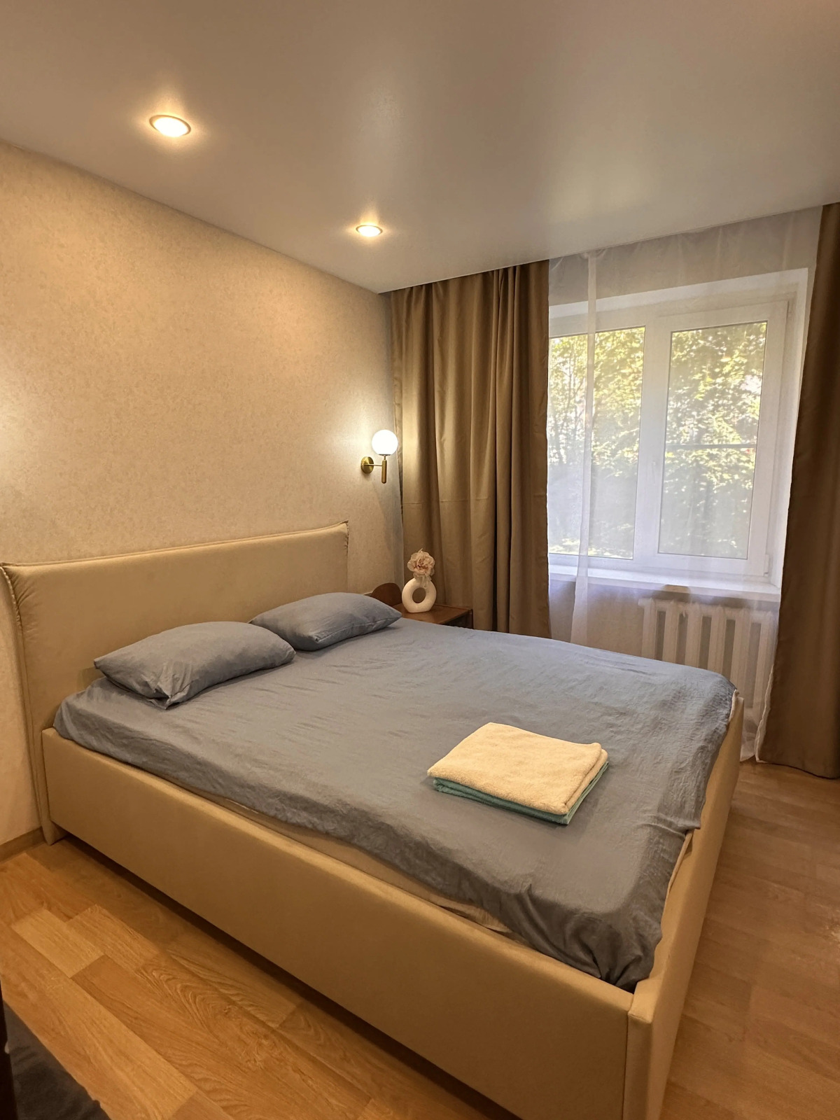 Апартаменты Большие Апартаменты с 3 спальнями на пр Ленина