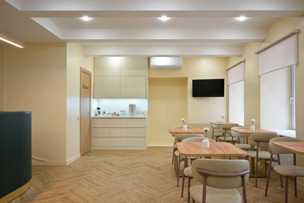 Отель Mirum Hotel