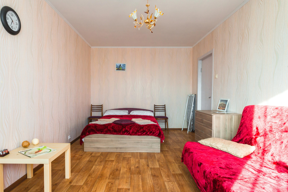 Апартаменты 1 шаг на Белы Куна 13