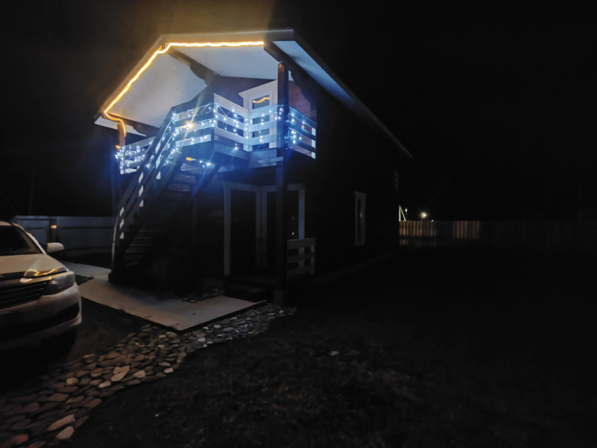 Momant house