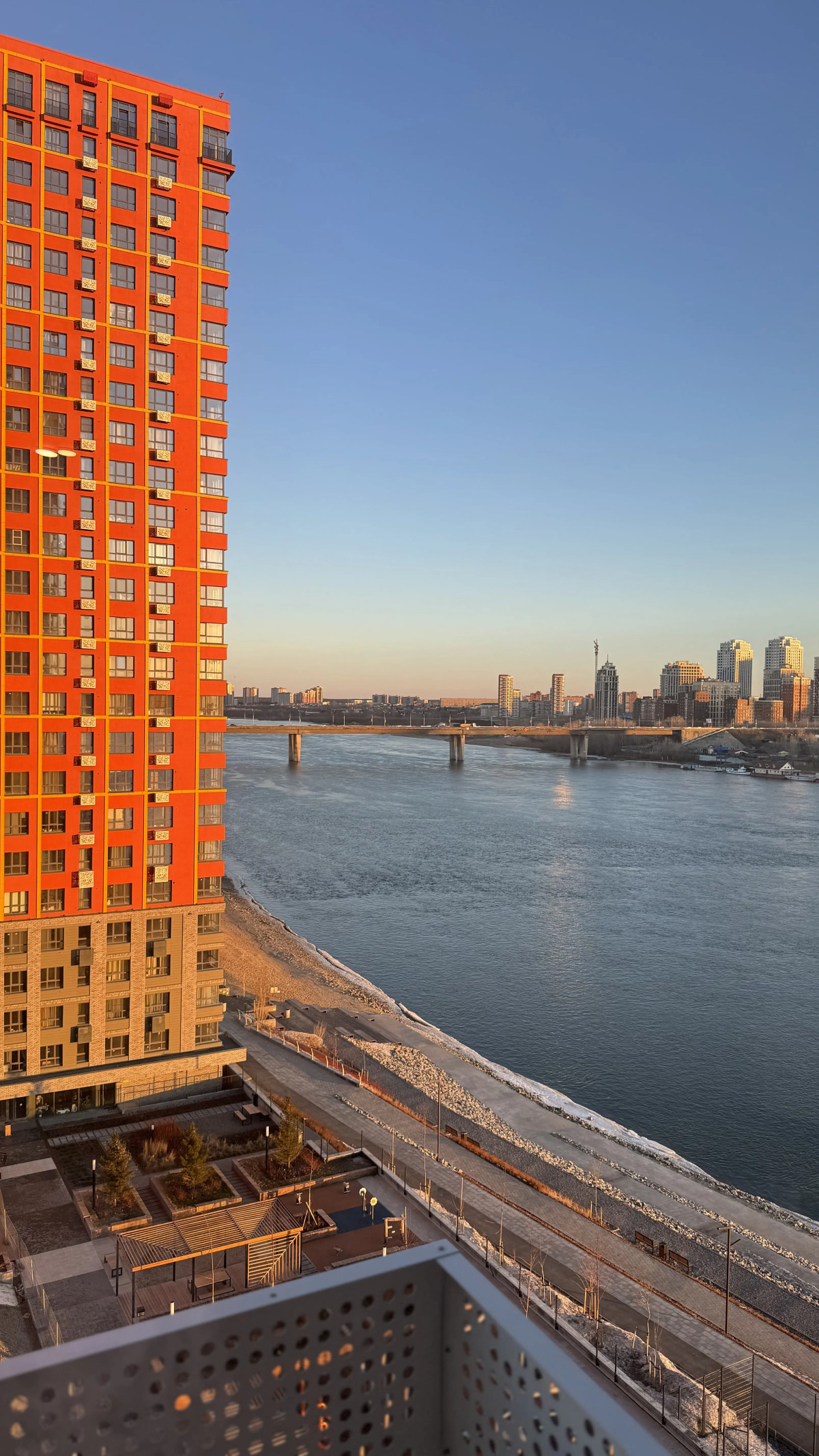 Квартира с видом на реку