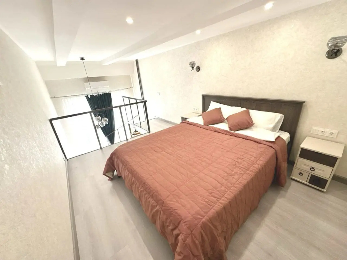 Апартаменты Дизайнерские двухуровневые 54 м2