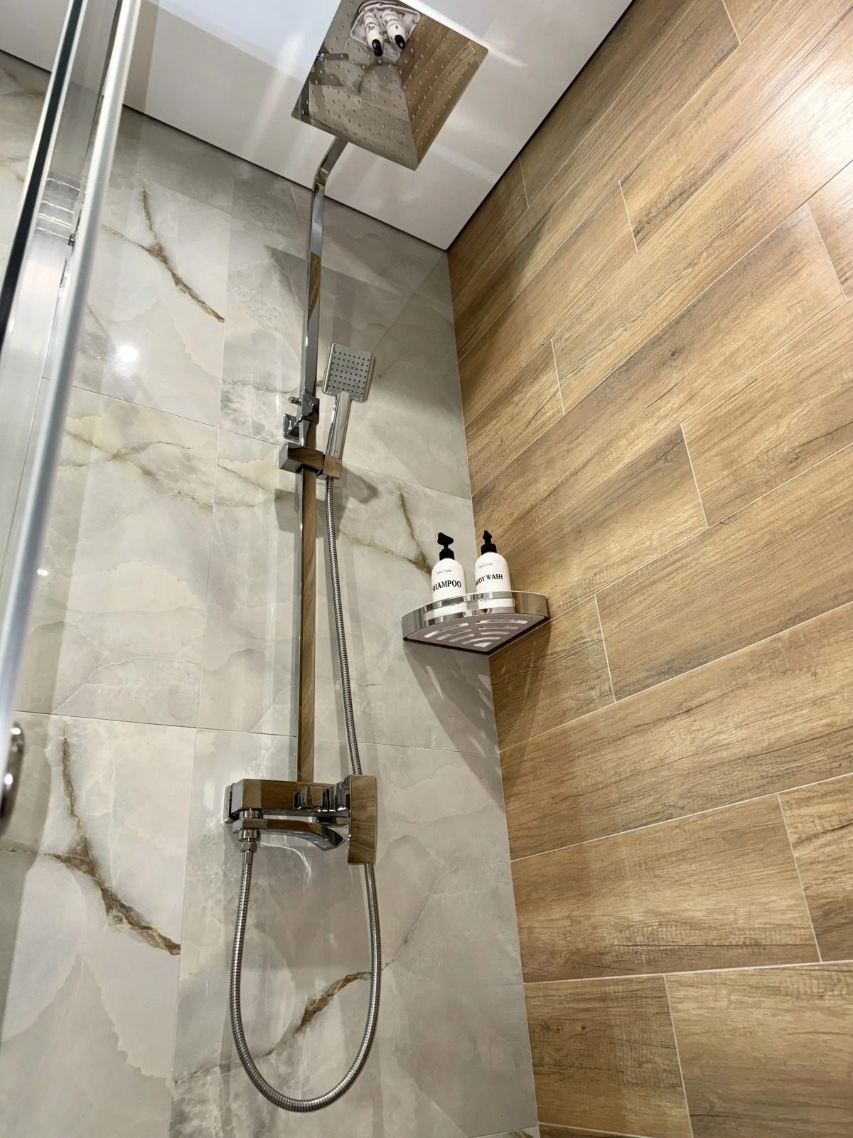 Квартира Стильная студия у площади Ленина