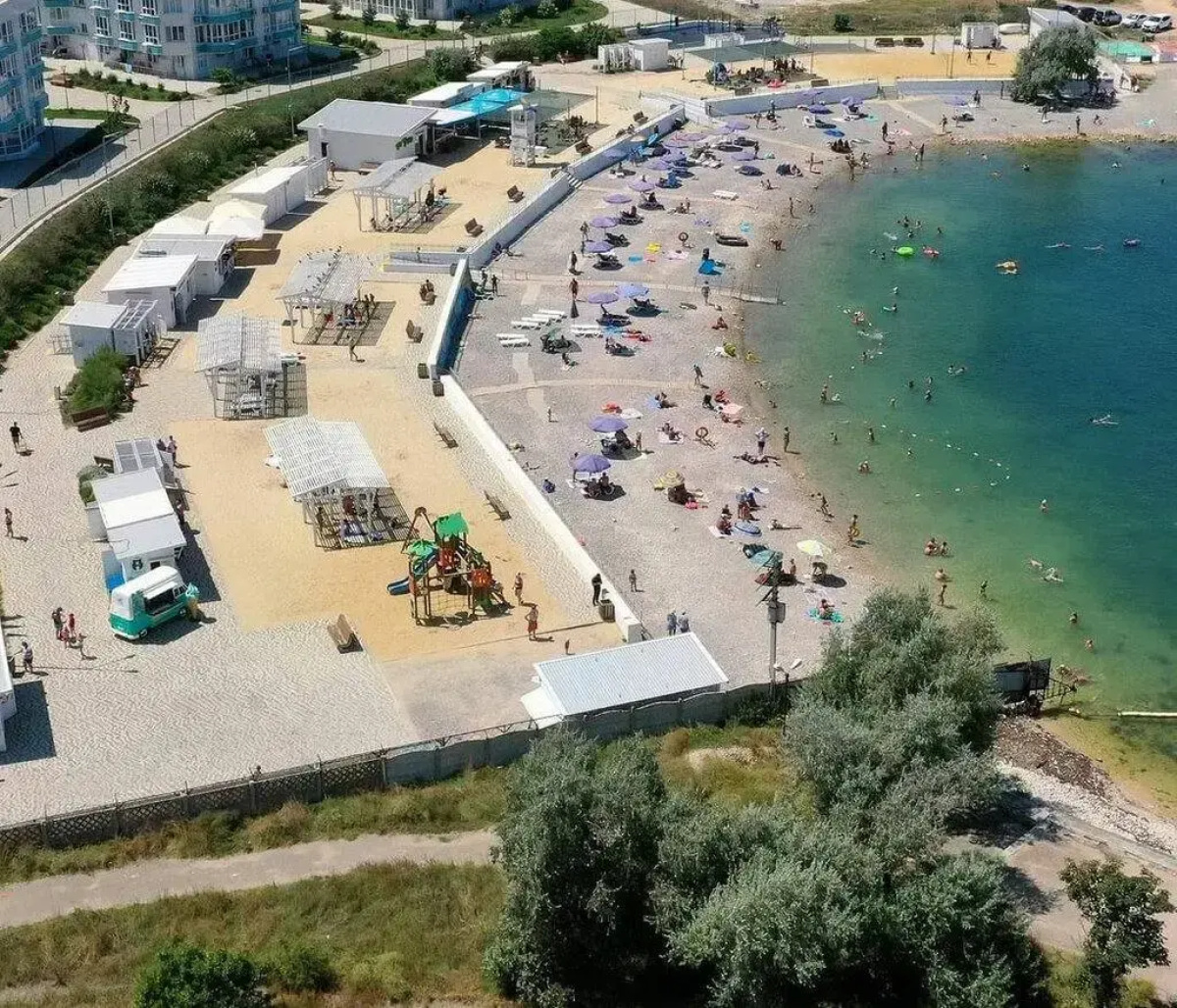 Апартаменты с бассейном и рядом с морем