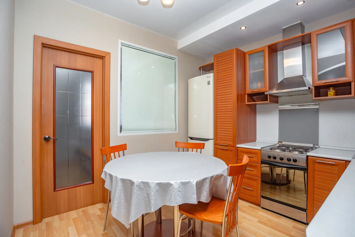 Квартира Двухкомнатная на Первой Речке на Союзной 17