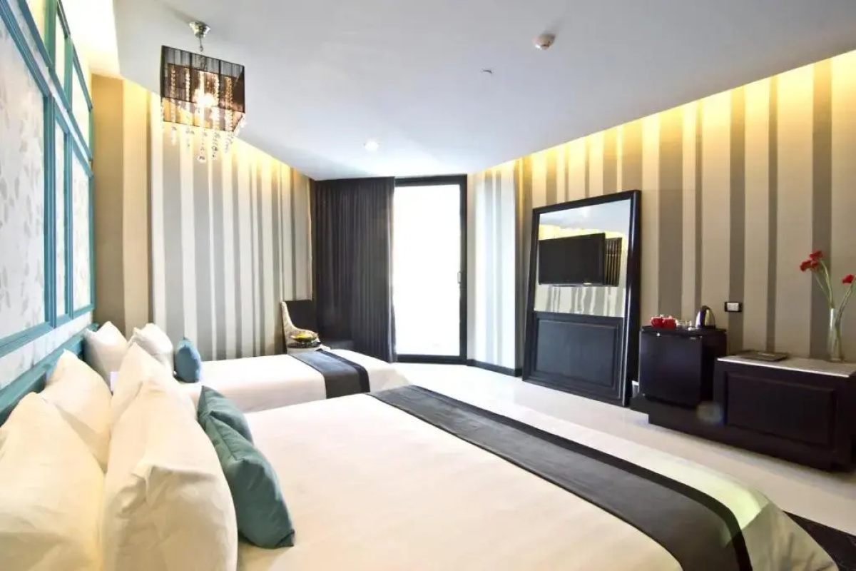 TSix5 Quarter Hotel