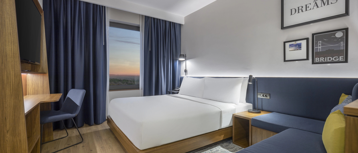 Отель Hampton by Hilton Istanbul Arnavutkoy