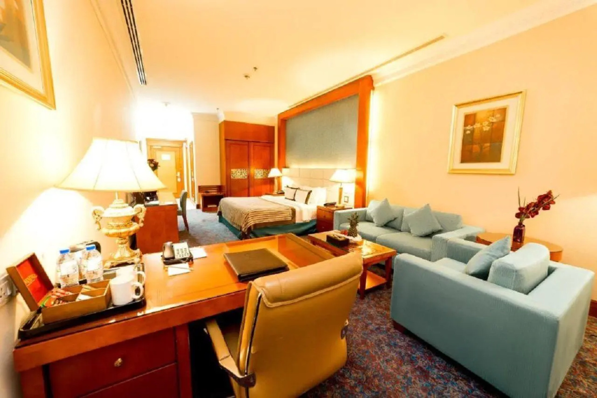 Отель Grand Excelsior Hotel Al Barsha