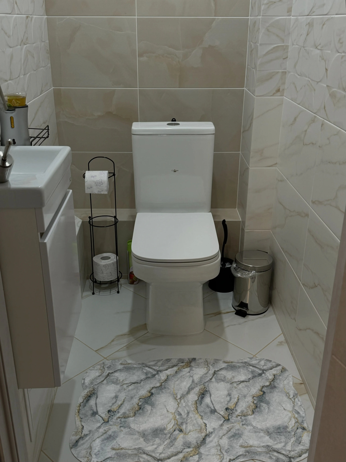 2-х комнатная новая, чистая, уютная и просторная квартира рядом с Набережной