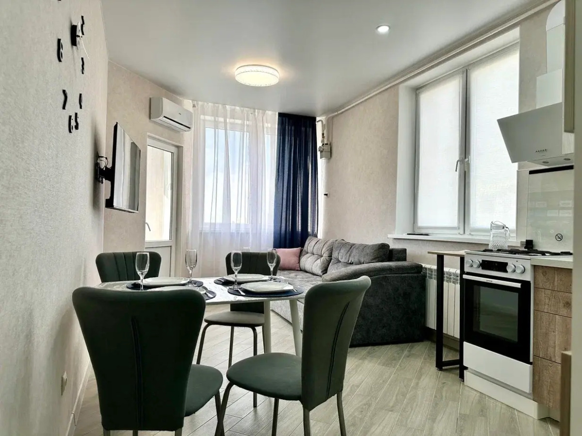 Квартира Светлая в Жк Южный