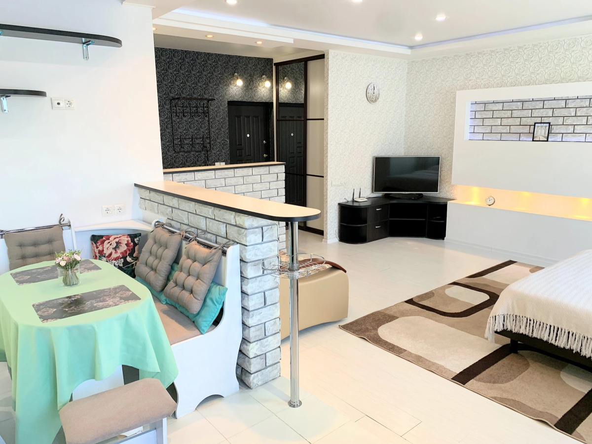 Квартира геологическая 15/1 кв.259