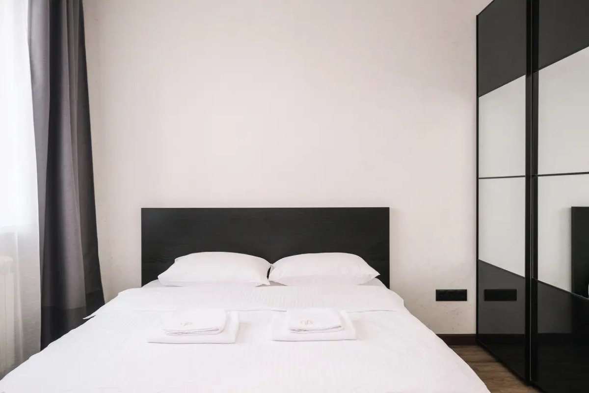 Апартаменты Домант Романова 60 (1)