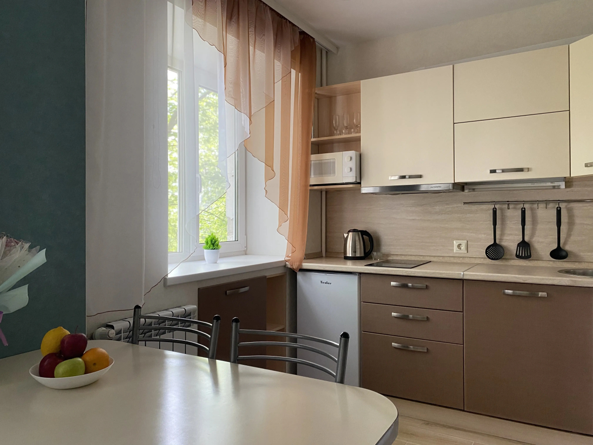 Квартира Усова 37