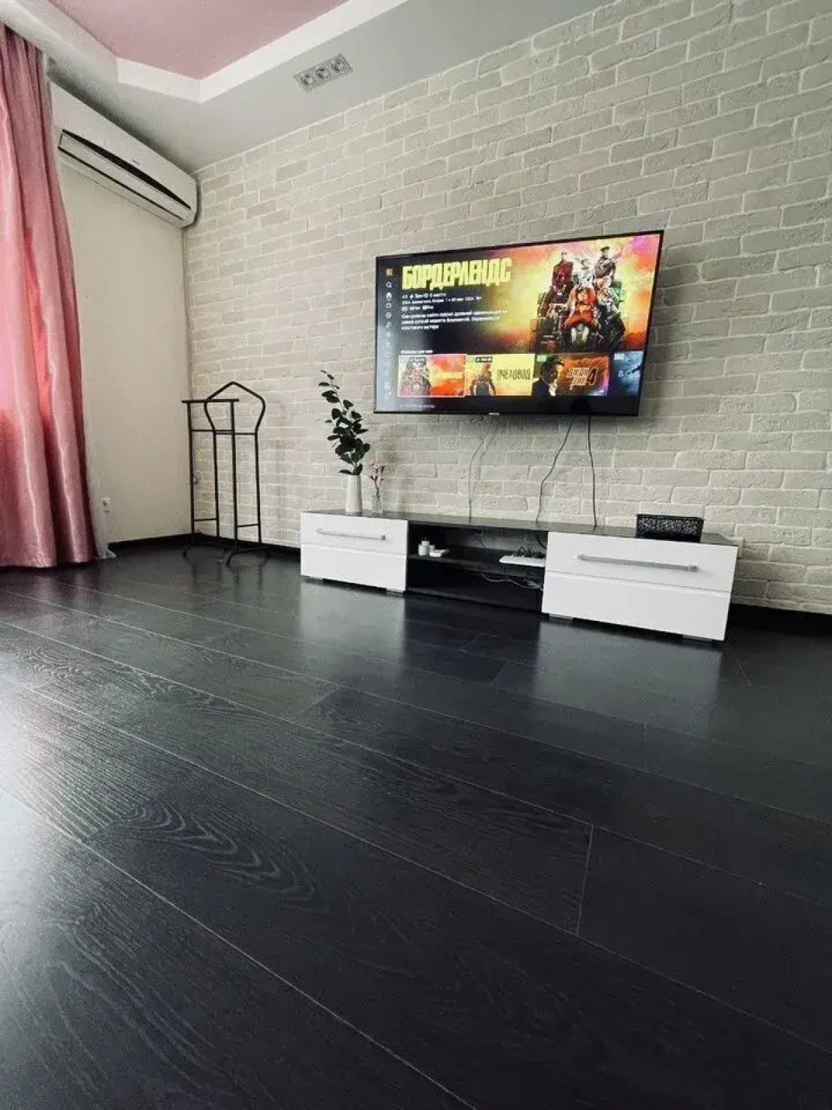 Квартира на Валериана Соколова 6к1