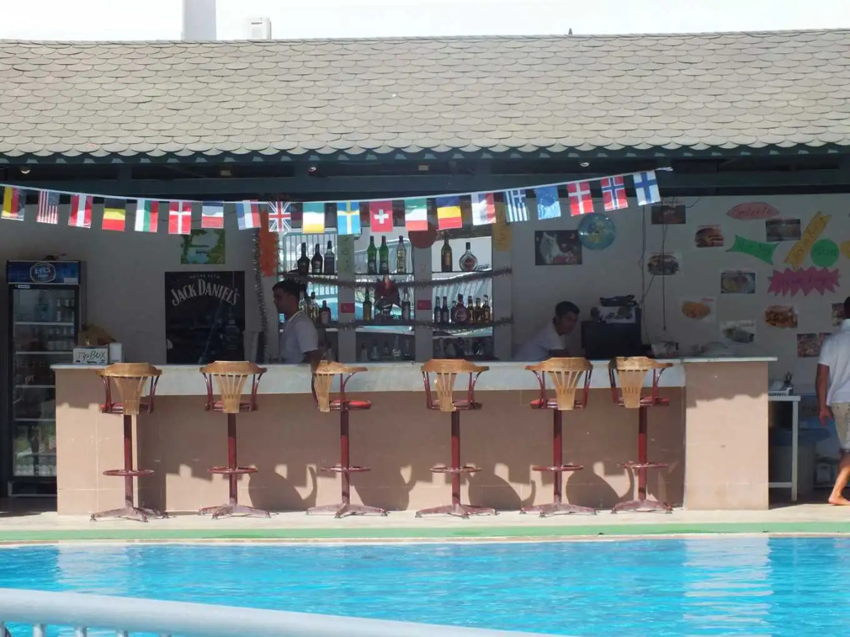 Апарт-Отель Tuntas Suites Altinkum