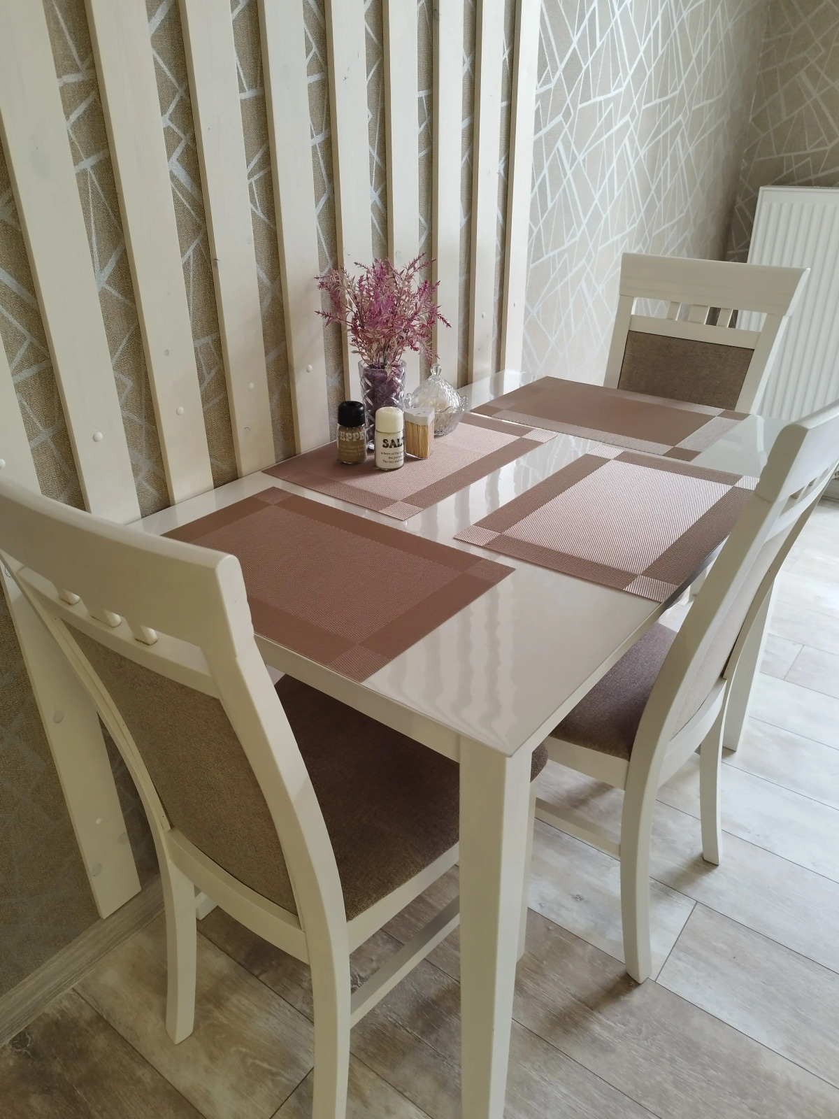 Апартаменты на Леонова