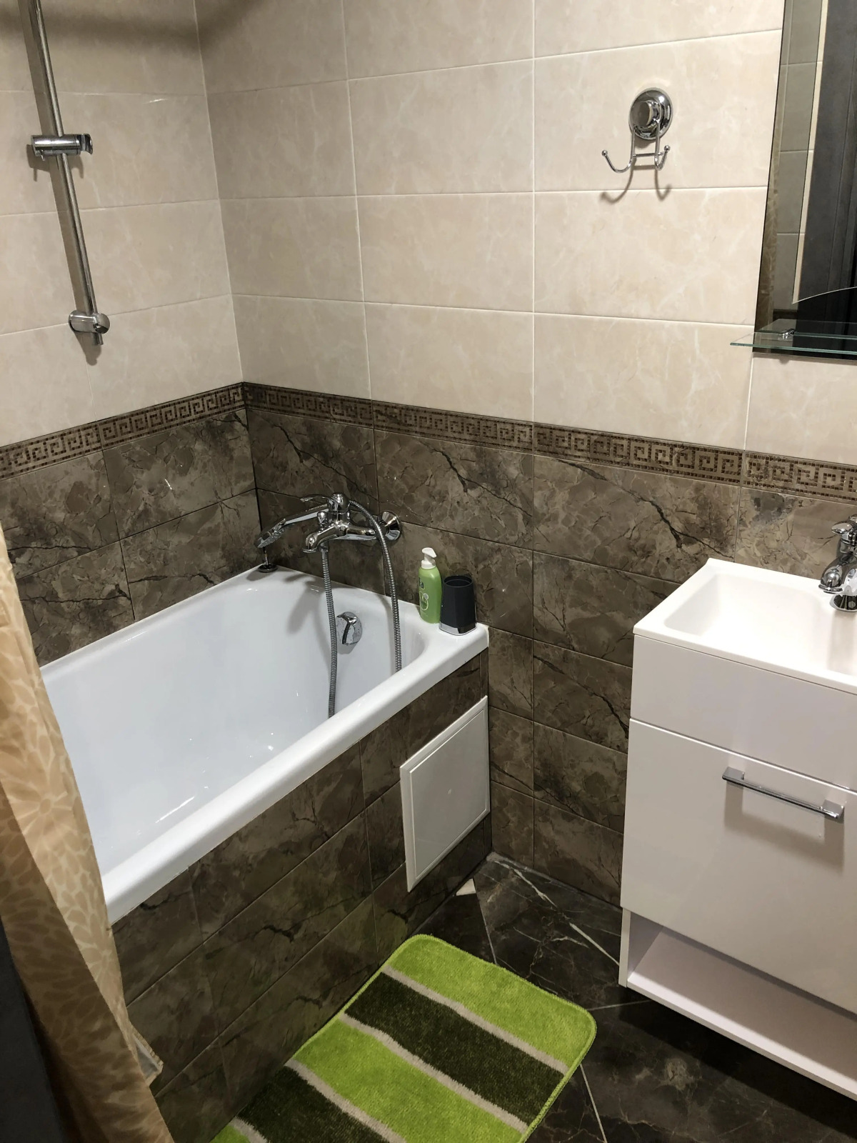 Апартаменты с отдельным входом на Нахимсона