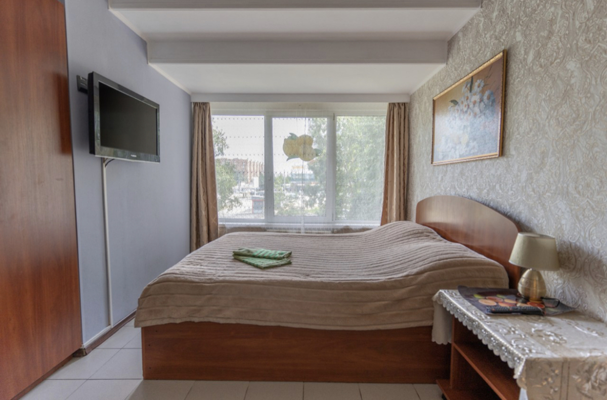 Меблированные комнаты Лимон на Просвещения