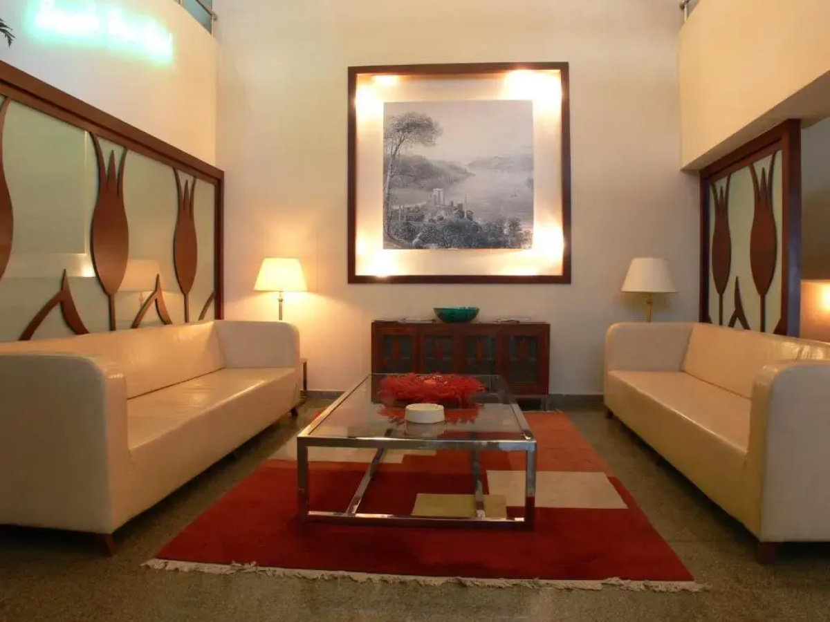 Feronya Hotel