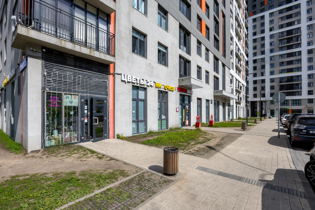 Квартира Студия на 30-ом Этаже с Видом на Лес