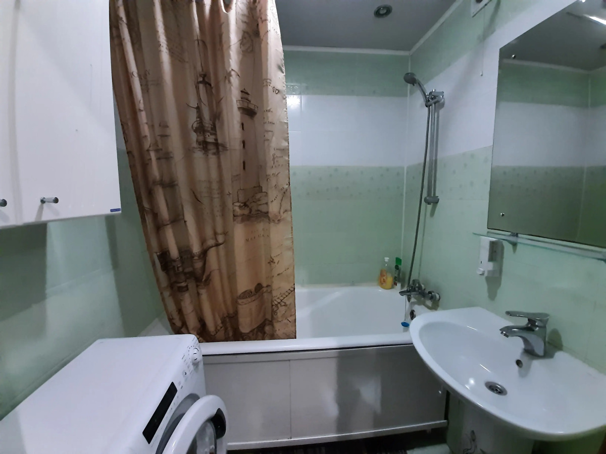 Апартаменты Уютная современная 2х-комнатная квартира