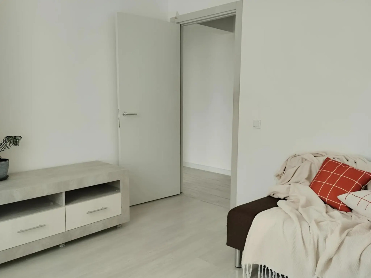 Квартира Двухкомнатная с Балконом и Красивым Видом