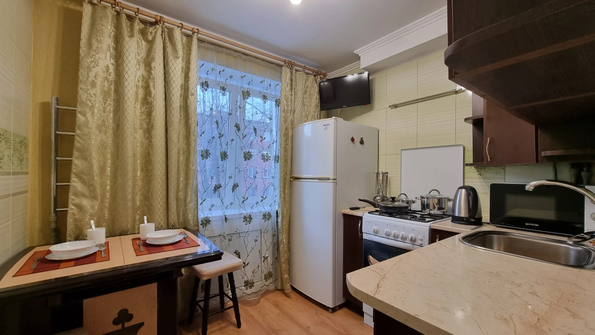 Апартаменты в центре на улице Житомирская 4