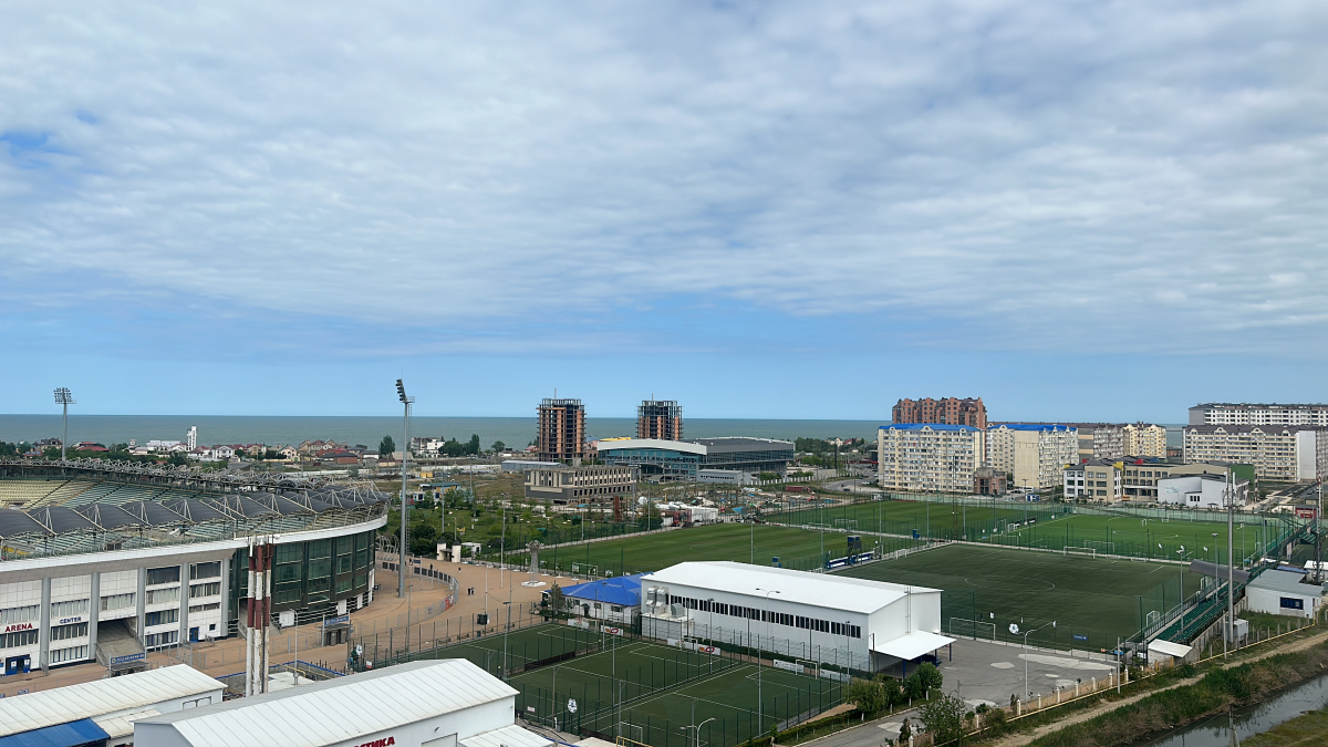 Апартаменты "Эленика" в Центре Каспийска с видом на море