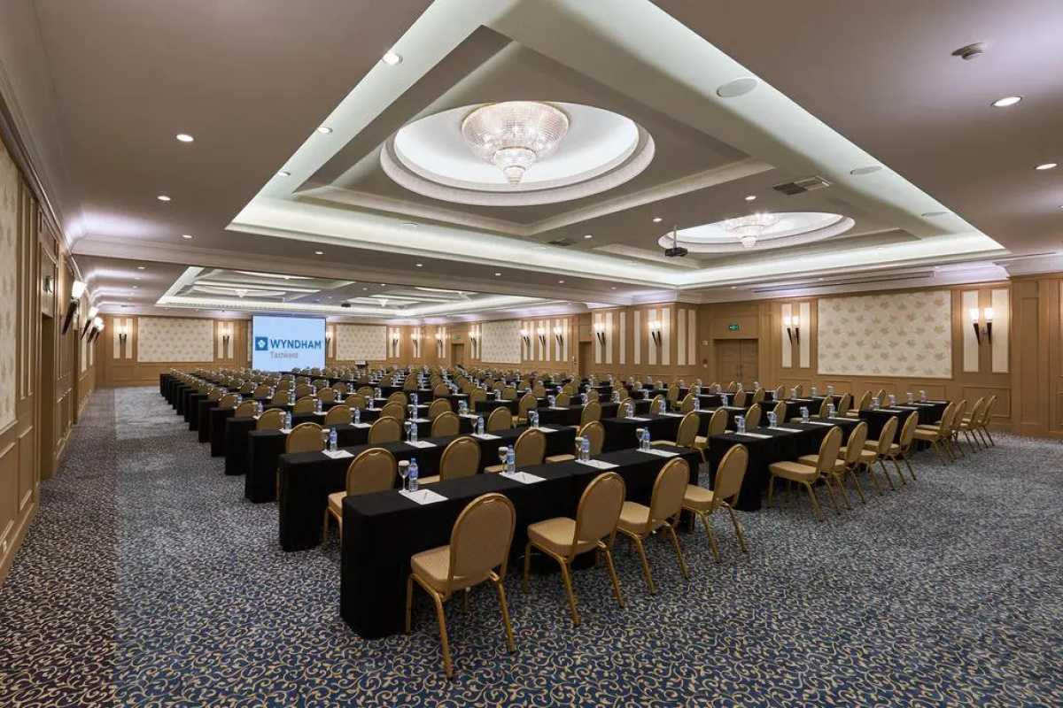 Отель Wyndham Tashkent