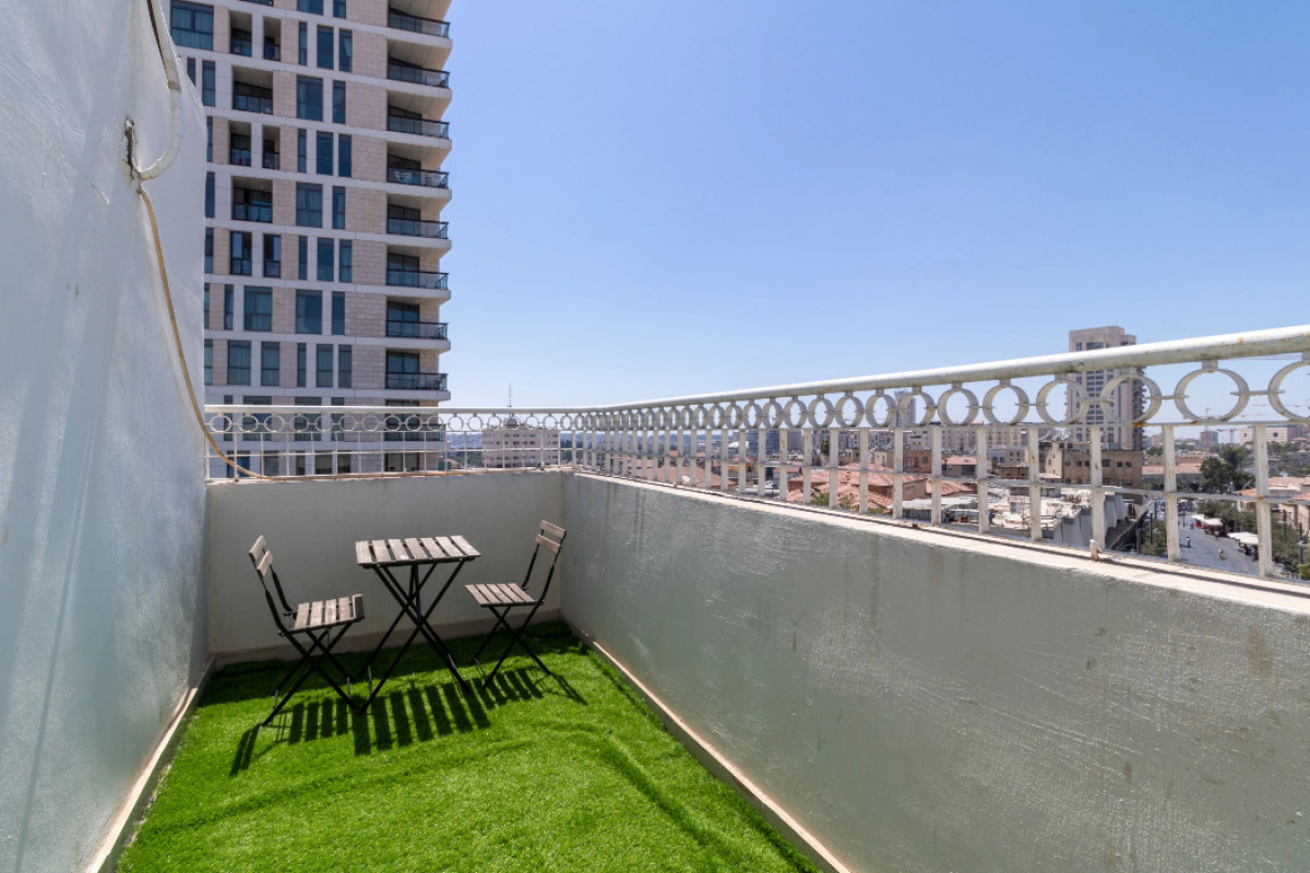 Nhe Machne Yehuda Apartments